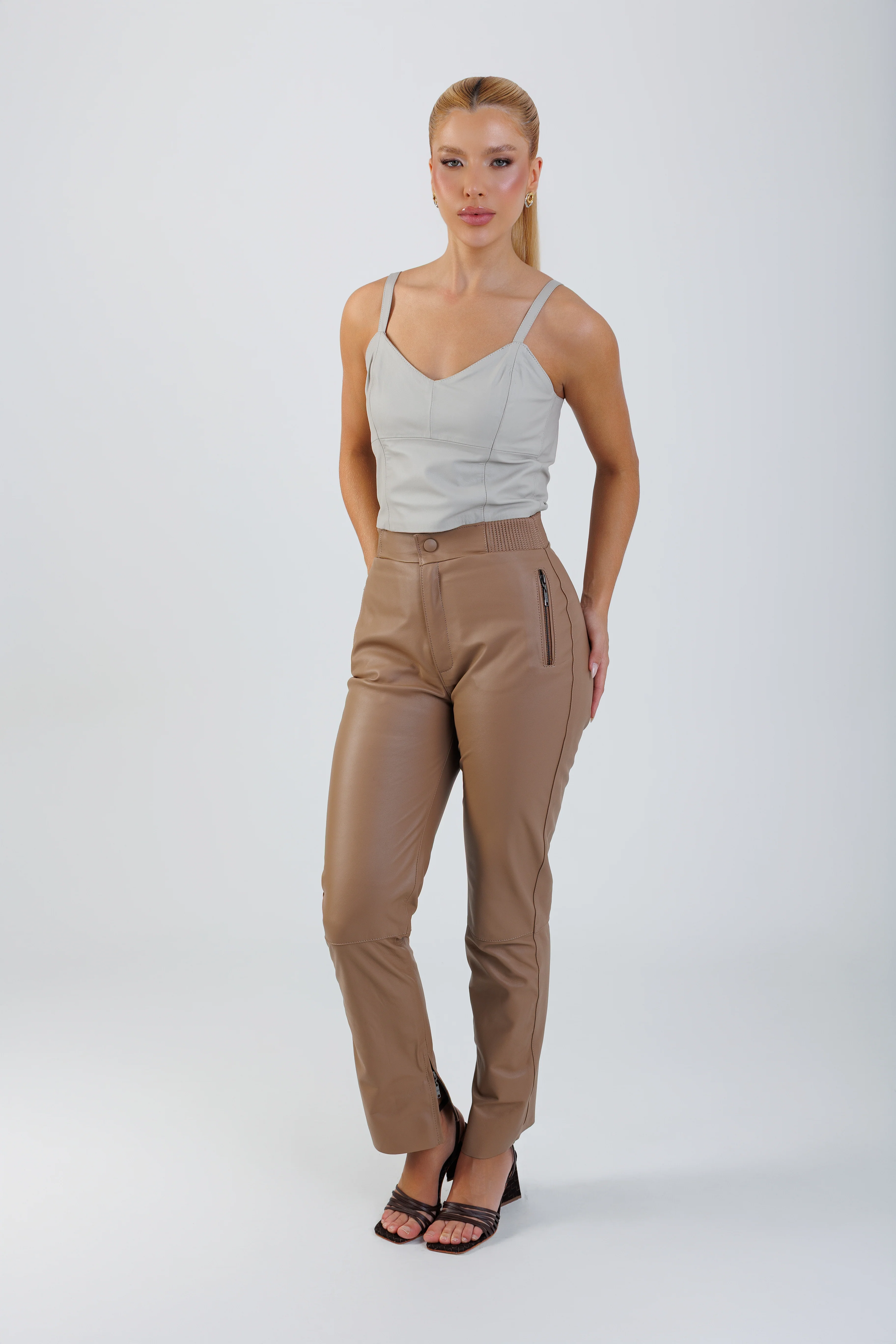 Calça Pantacourt Treviso 10 Calça Pantacourt Treviso 10