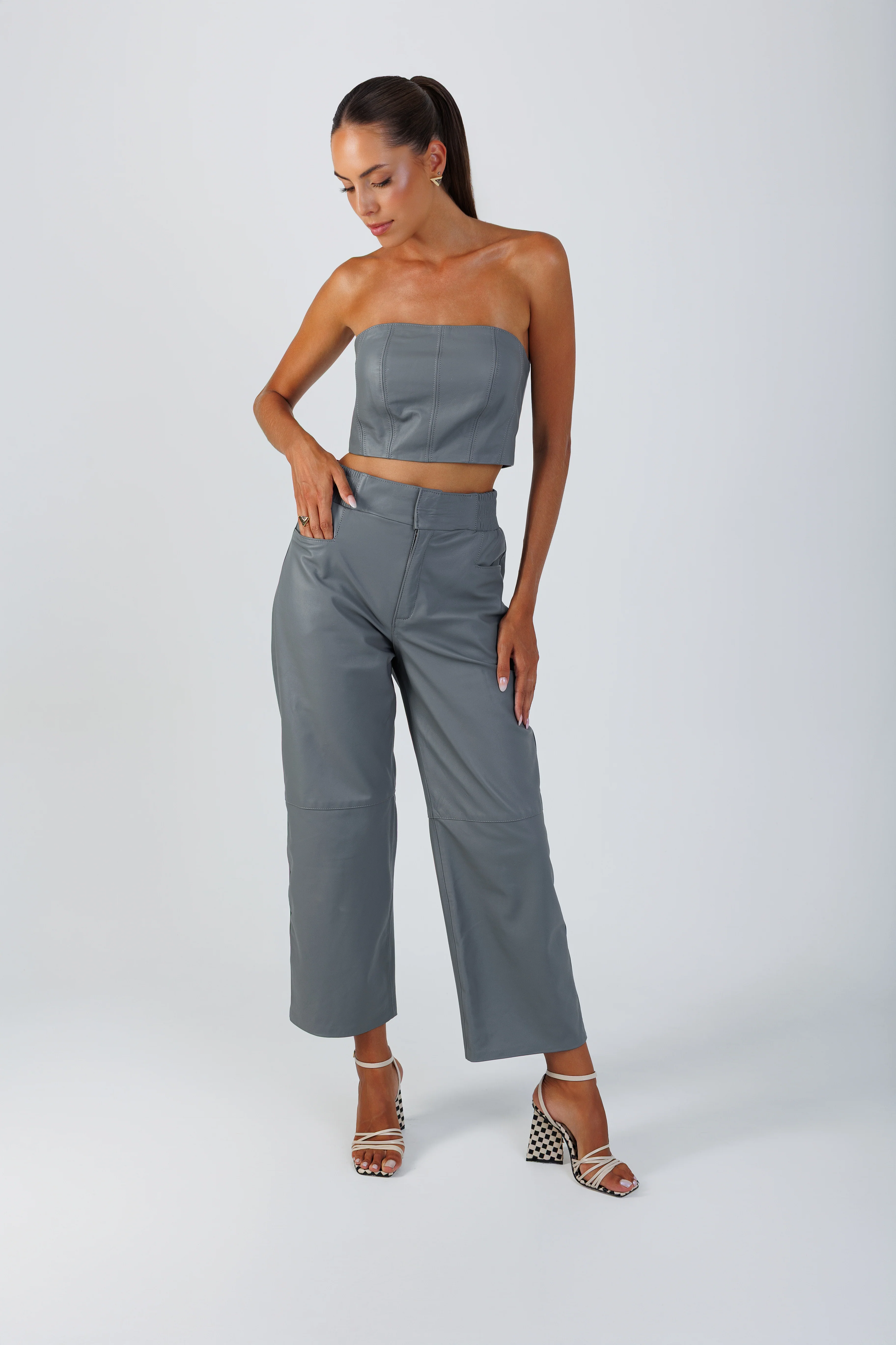 Calça Pantacourt Treviso 6 Calça Pantacourt Treviso 6