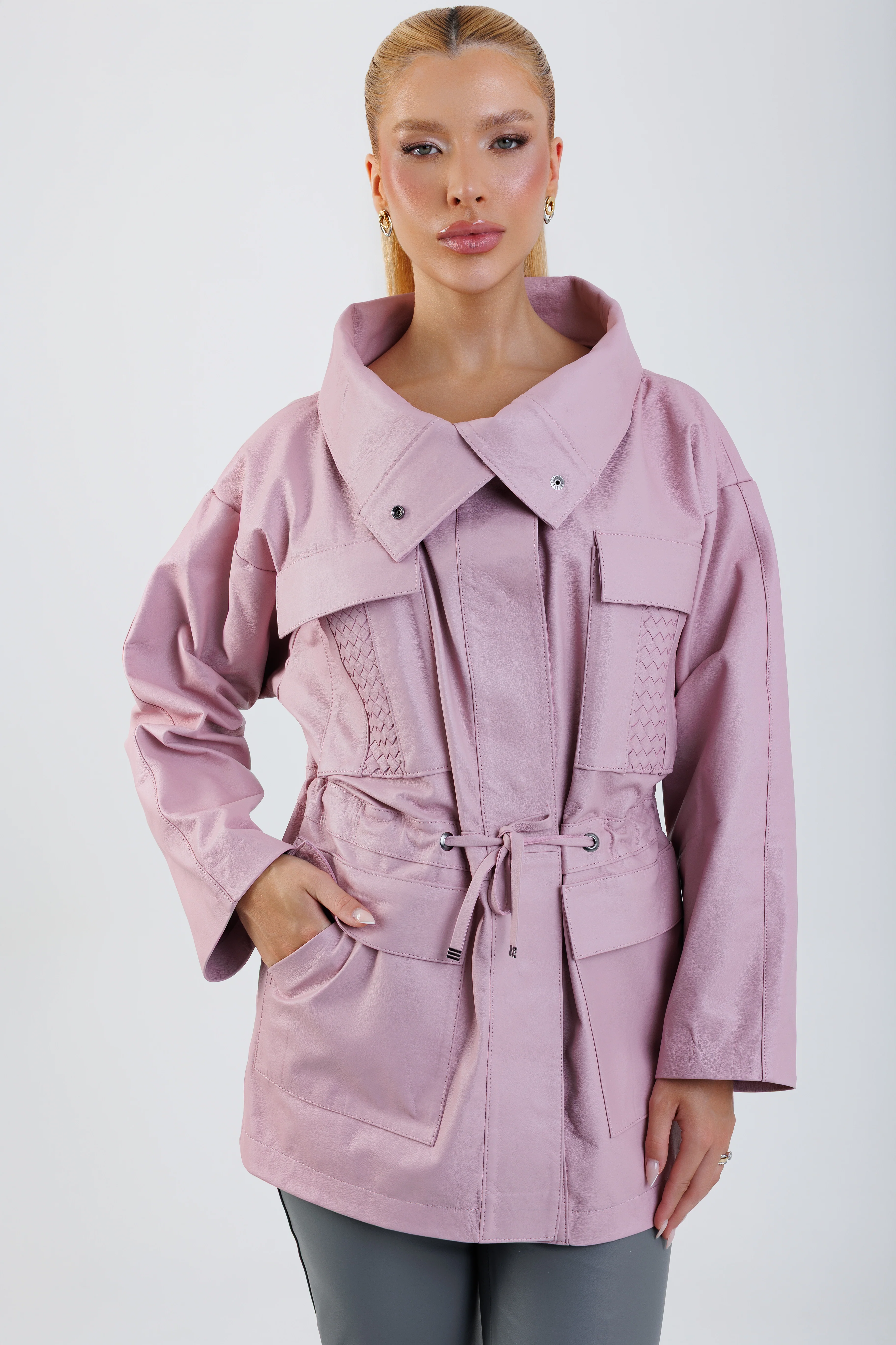 Parka Feminino Rodes Tressê 1 Parka Feminino Rodes Tressê 1