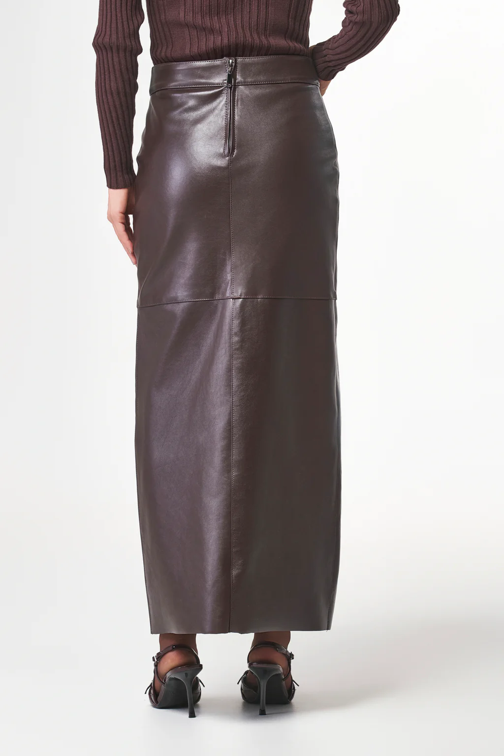 Saia Midi com Fenda na Frente Barolo 10 Saia Midi com Fenda na Frente Barolo 10