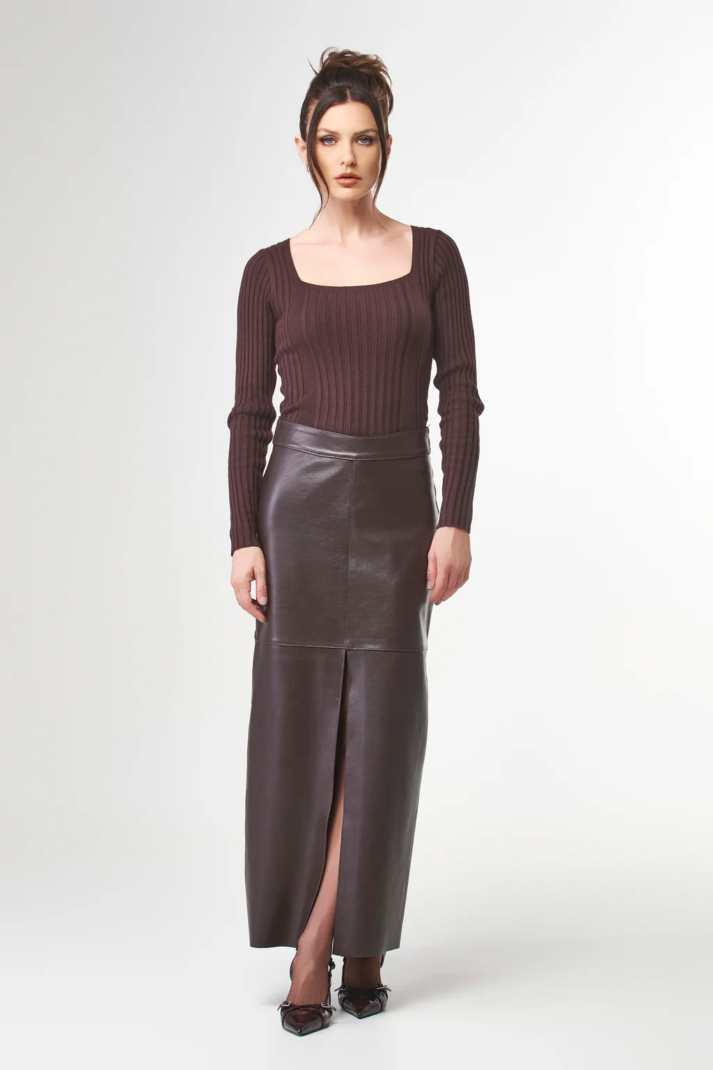 Saia Midi com Fenda na Frente Barolo 11 Saia Midi com Fenda na Frente Barolo 11