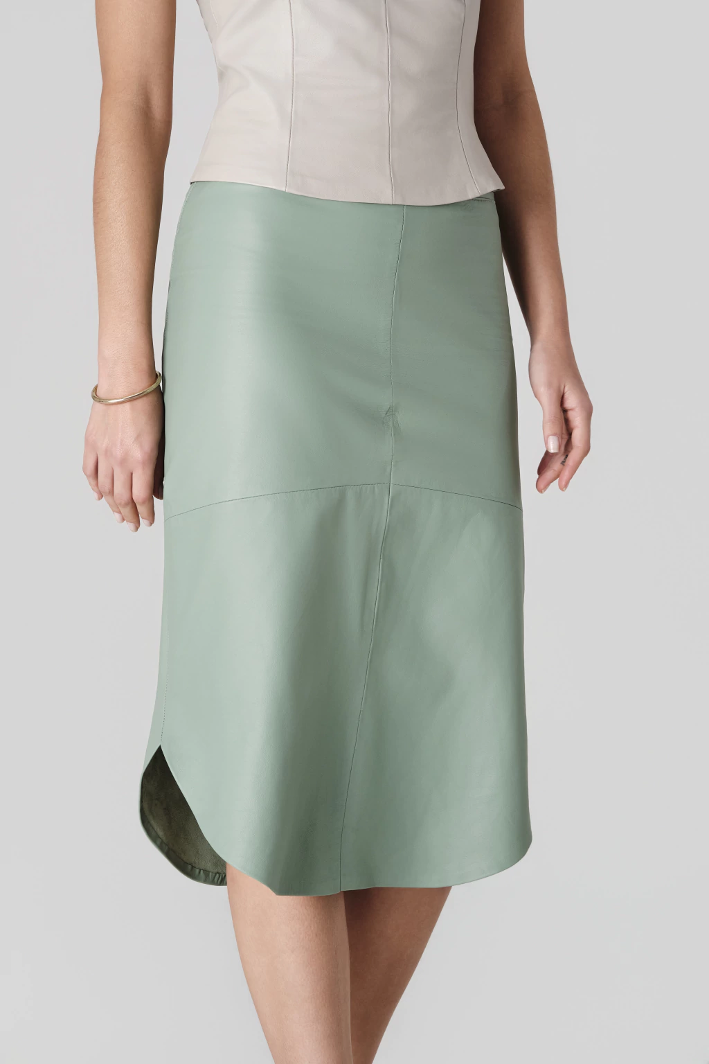 Saia Minimal Kotor 4 Saia Minimal Kotor 4