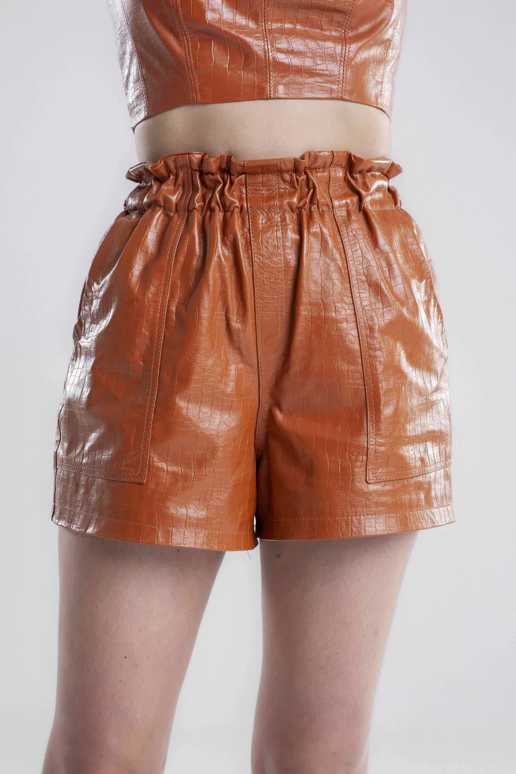 Short Jogger em croco nice 1 Short Jogger em croco nice 1